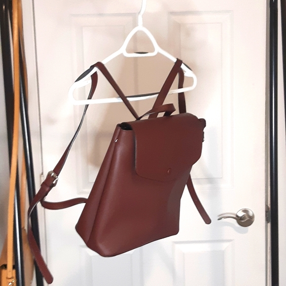 🌺Moving Sale!🪴 Maroon backpack - Picture 1 of 10